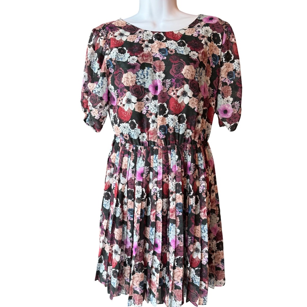 Pins And‎ Needles Black Floral Open Back Fit And Flare Dress Size Small